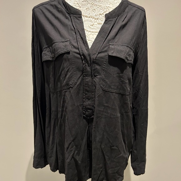 mercer & madison Tops - Mercer & Madison Elegant Black Top